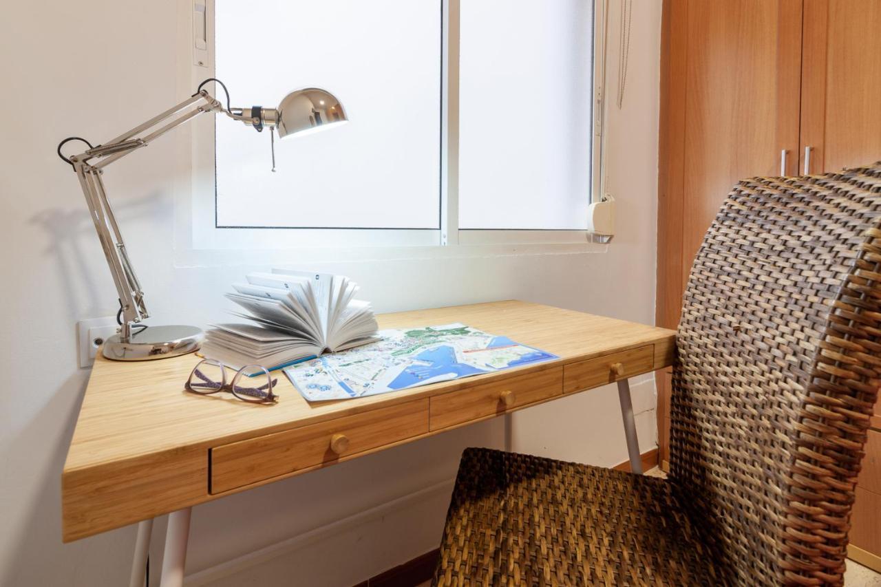 Sea & Wave Soho Family Apartment Малага Екстериор снимка